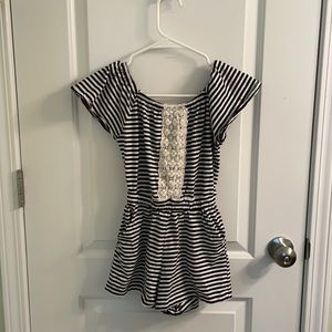 Kidpik striped romper with pockets size 7/8